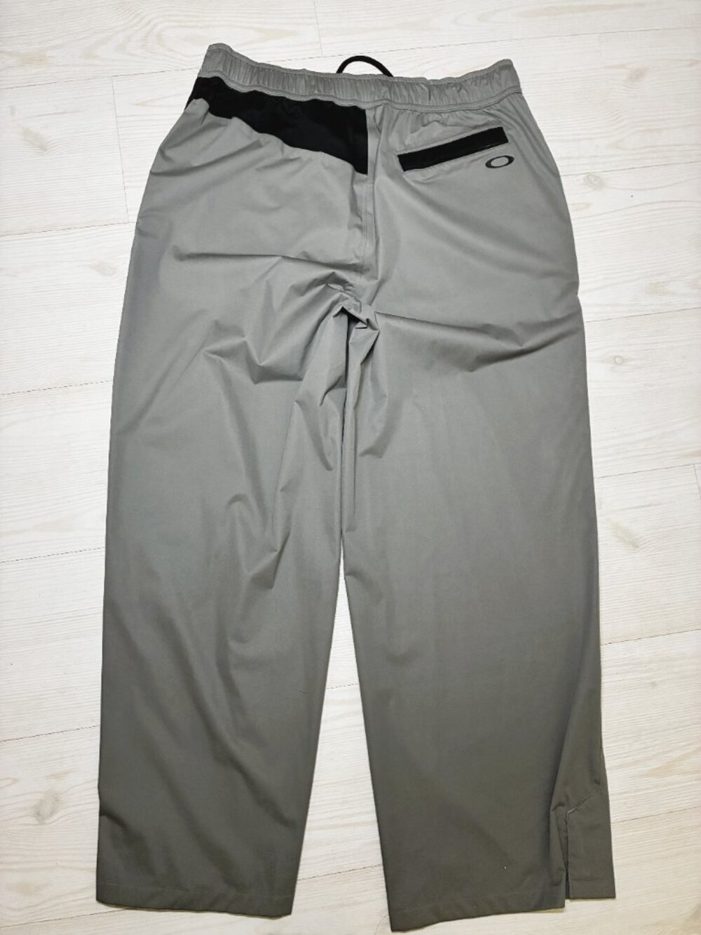 Vintage 2008 Oakley Tech Tracksuit Set Gray/Black Windbreaker Jacket & Pants M - Picture 5 of 8